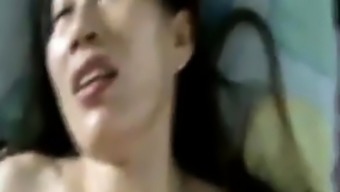 Ασίας μεγάλο καβλί πορνό Slim έβενο σκατά