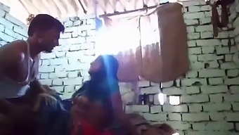 Indian Village Housewife Enjoys Doggy-Style Anal In Homemade Video