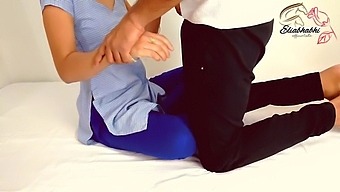 Homemade Asian Video Of Repeating Sexual Intercourse With School Girlfriend At Home