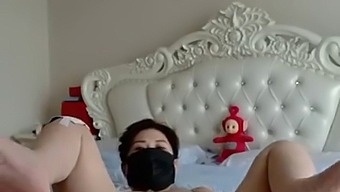 Mature Asian Lady Seeks Sexual Encounter