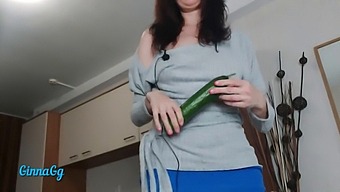 Fisting And Squirting: A Female Ejaculation Adventure With A Creamy Cunt
