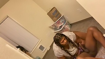 I Enjoy Being Mounted On His Head
