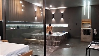 The Top-Rated Shower Sex In A Motel