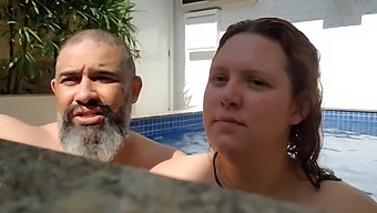 Group Sex Enthusiast Craves Threesomes And Swapping