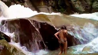 Lilyan'S Sensual Desires Ignite In The Water