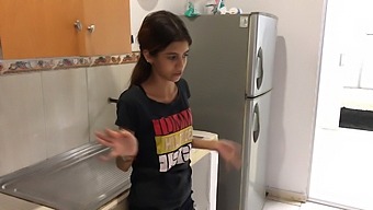 My Stepsister Has Small Bosom And She Sucks My Big Dick In The New House That Our Parents Bought.